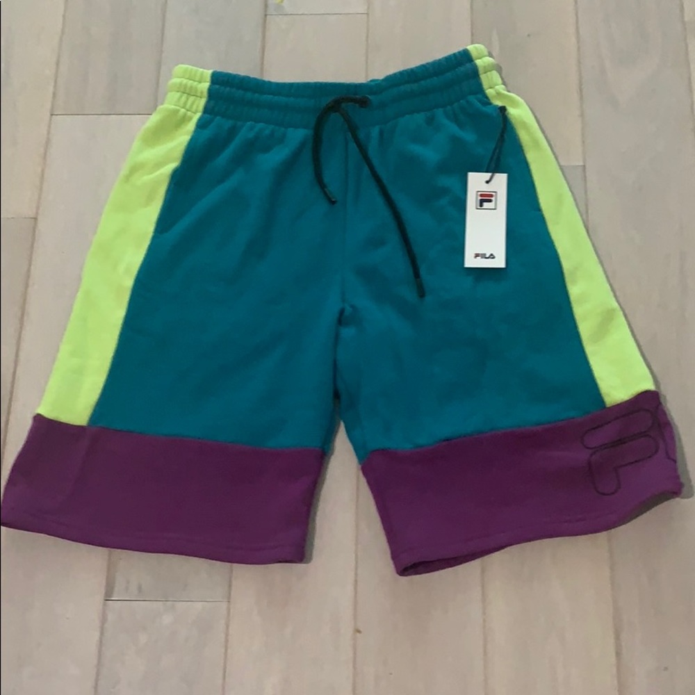 FILA ❣️❣️brand new fleece shorts for men❣️🌺🌸❣️🌸